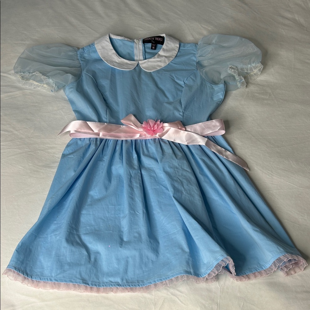Charming Blue Dress with Pink Accents